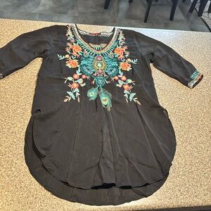 Johnny was embroidered tunic